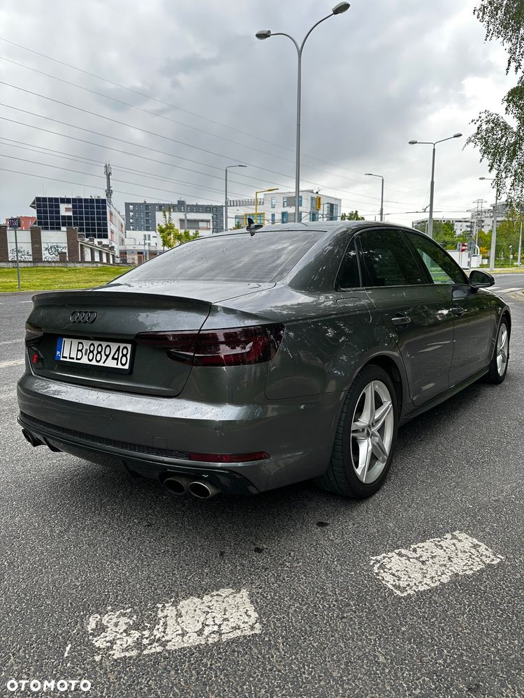 Audi S4 Limousine - 4