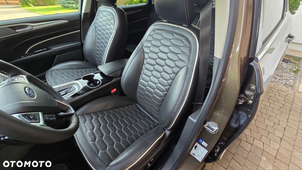 Ford Mondeo Vignale 2.0 EcoBoost - 33