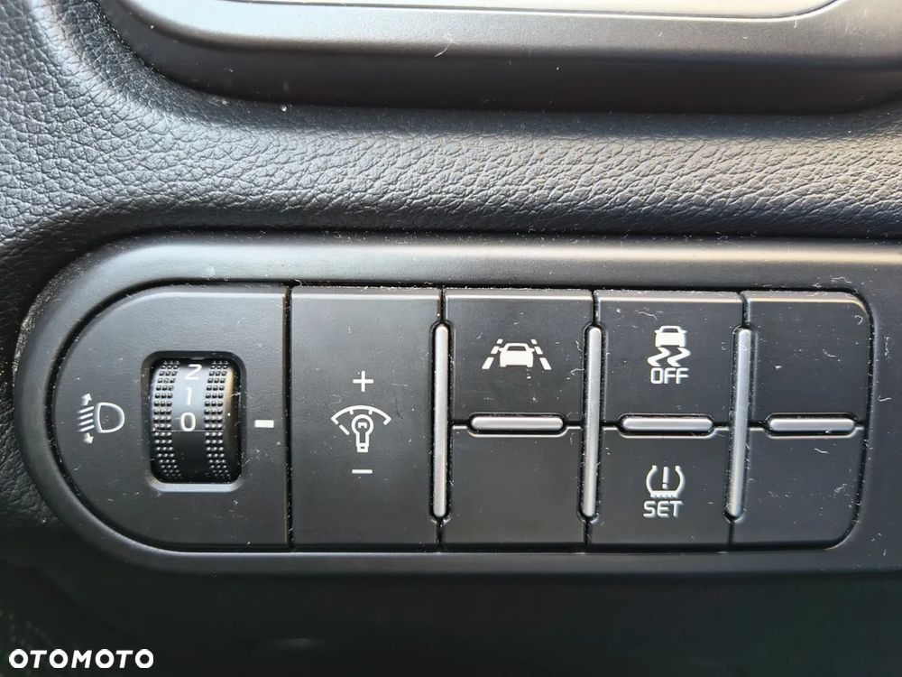 Kia Ceed - 15