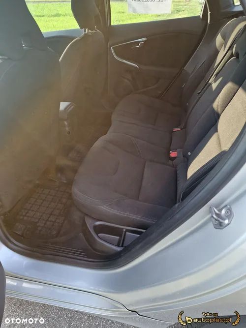 Volvo V40 D4 You - 8