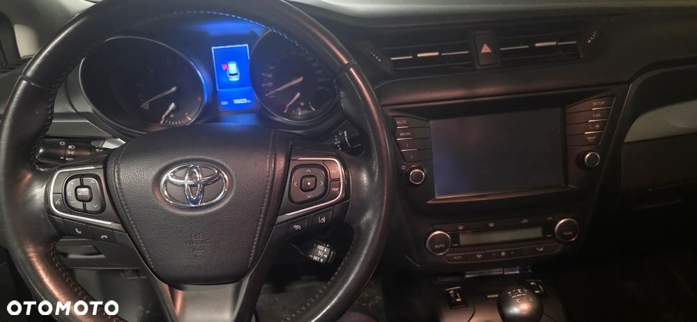 Toyota Avensis 2.0 D-4D Active Business - 8