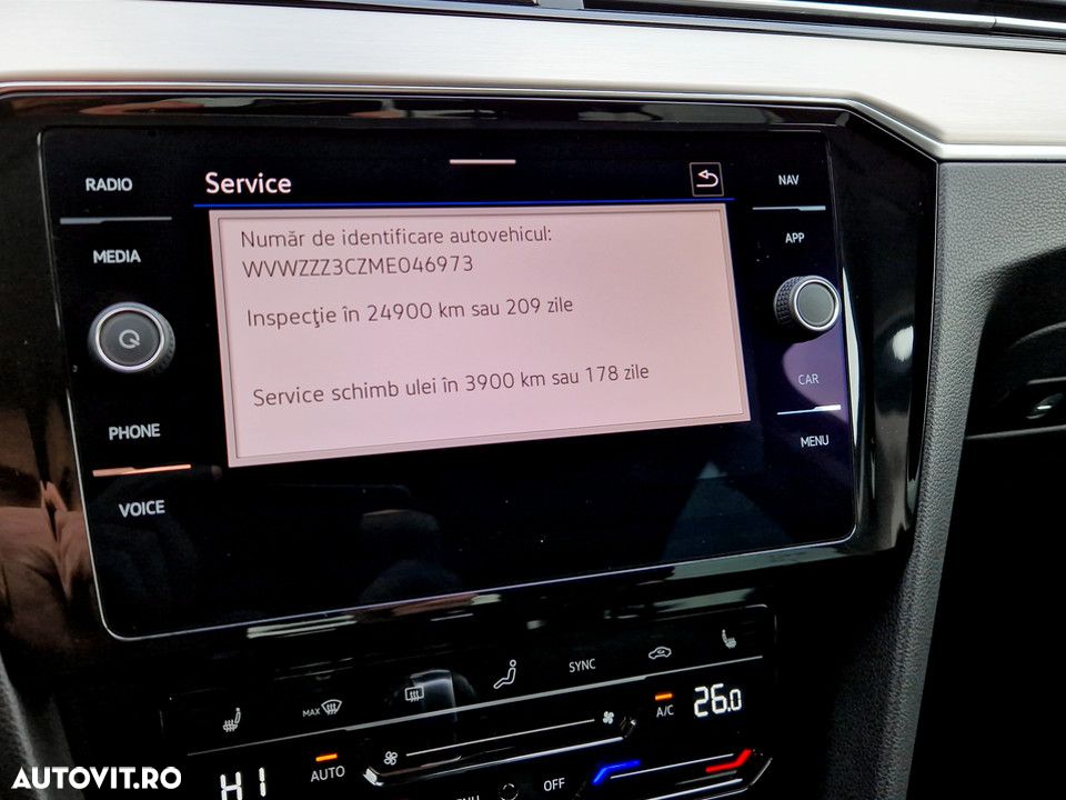 Volkswagen Passat 2.0 TDI DSG Highline - 25