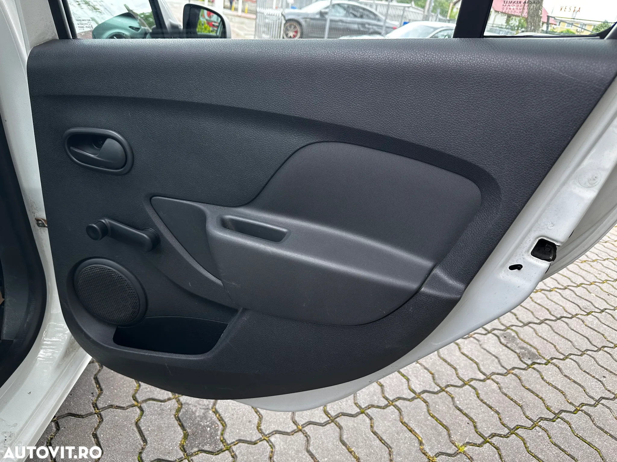 Dacia Logan 0.9 TCe Ambiance - 30