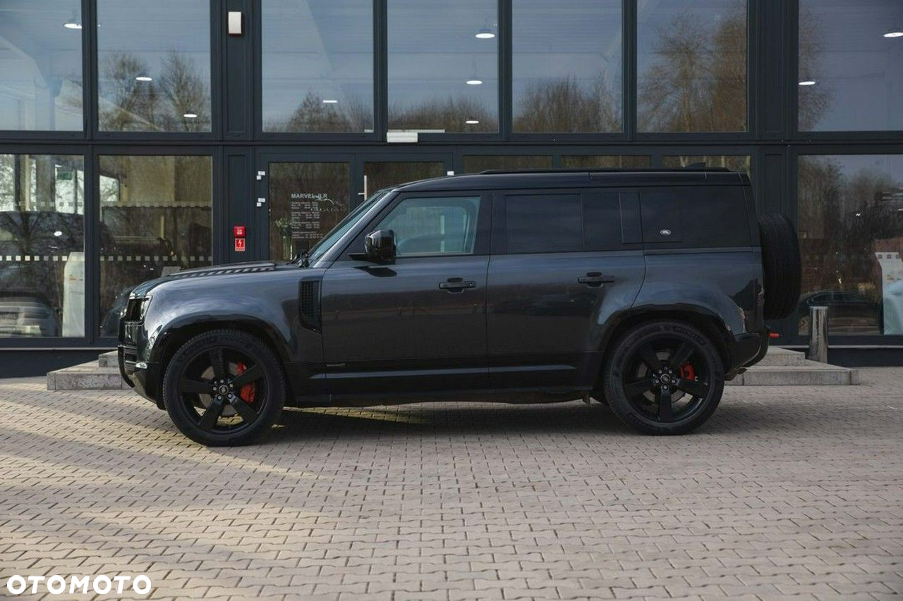 Land Rover Defender - 8