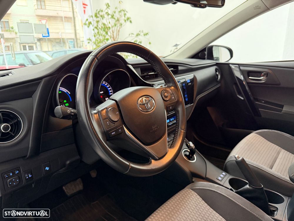 Toyota Auris 1.8 HSD Active - 30