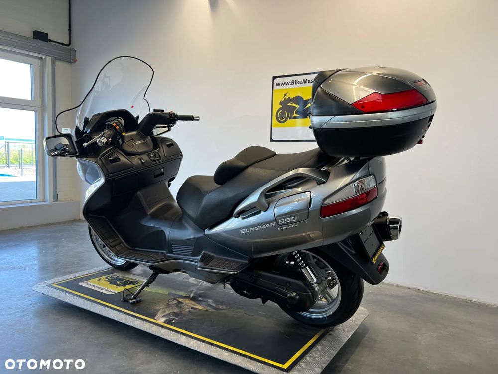 Suzuki Burgman - 6