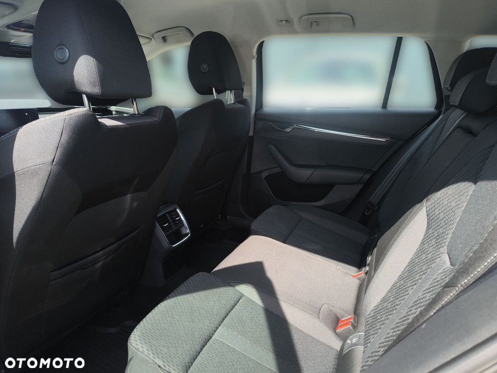 Skoda Octavia 2.0 TDI Style DSG - 21