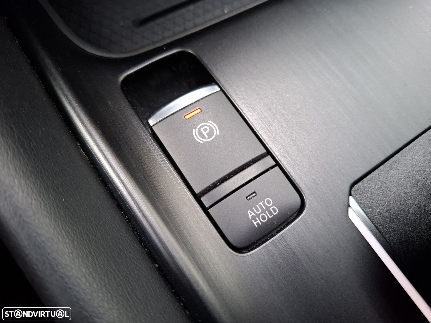 Nissan Qashqai 1.3 DIG-T N-Connecta LED+TT+SKY Xtronic - 24