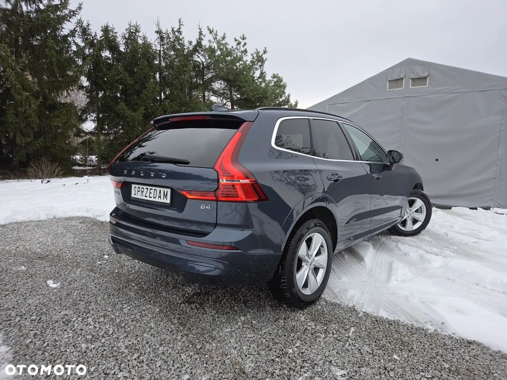 Volvo XC 60 B4 D Geartronic Momentum Pro - 5