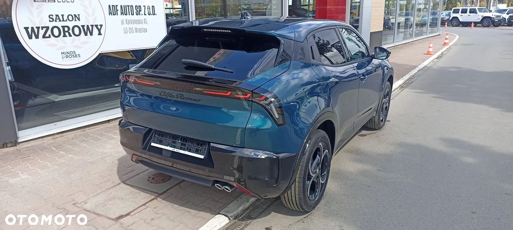 Alfa Romeo Junior 1.2 mHEV Ti eDCT - 8