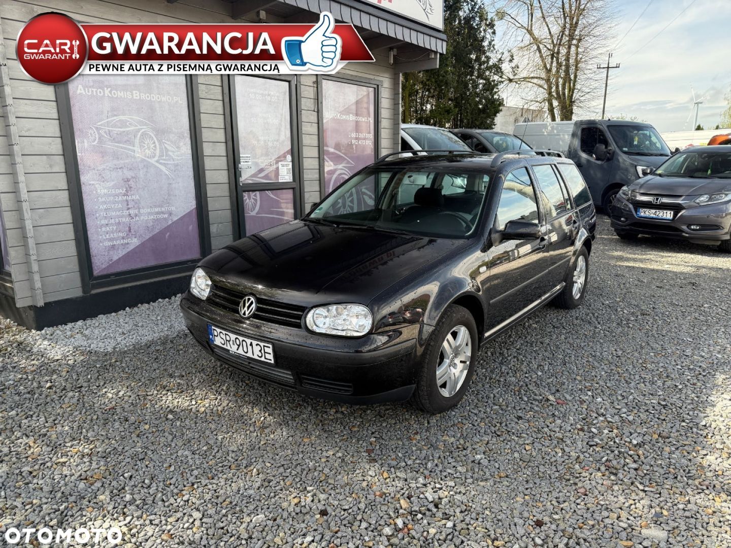 Volkswagen Golf - 1