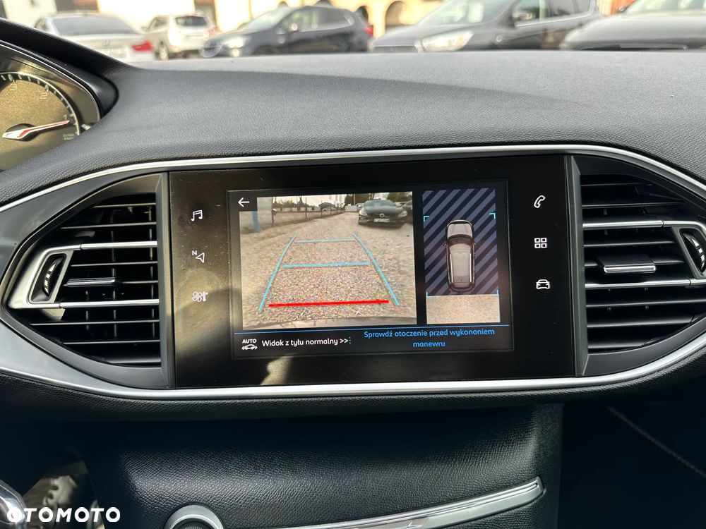 Peugeot 308 1.5 BlueHDi Business Line S&S - 26