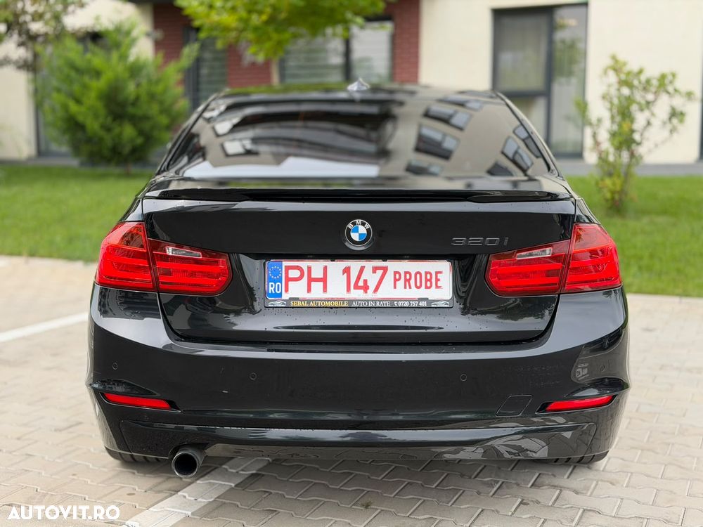 BMW Seria 3 320i Aut. Sport Line - 5