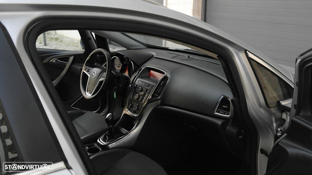 Opel Astra Sports Tourer 1.7 CDTi Cosmo - 23