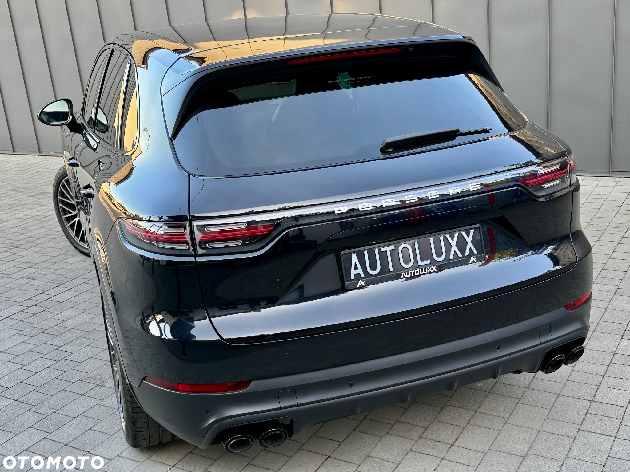 Porsche Cayenne Standard - 9