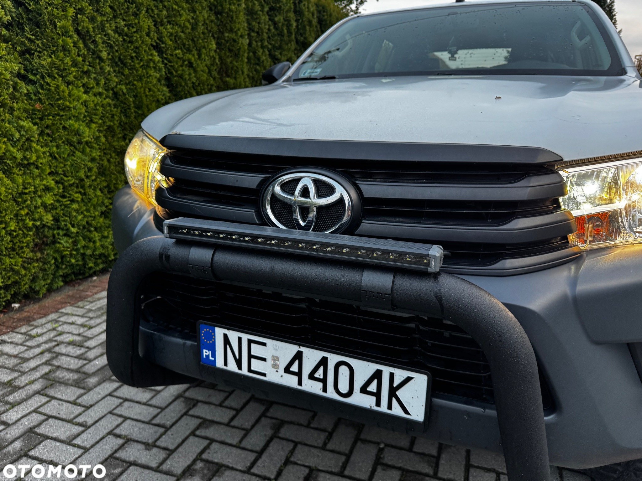 Toyota Hilux - 11