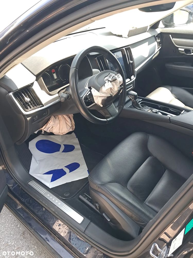 Volvo V90 - 4