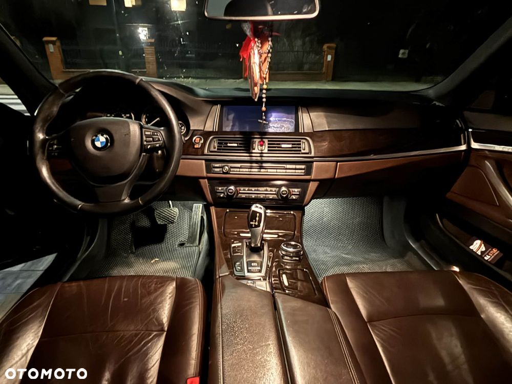BMW Seria 5 535i - 14