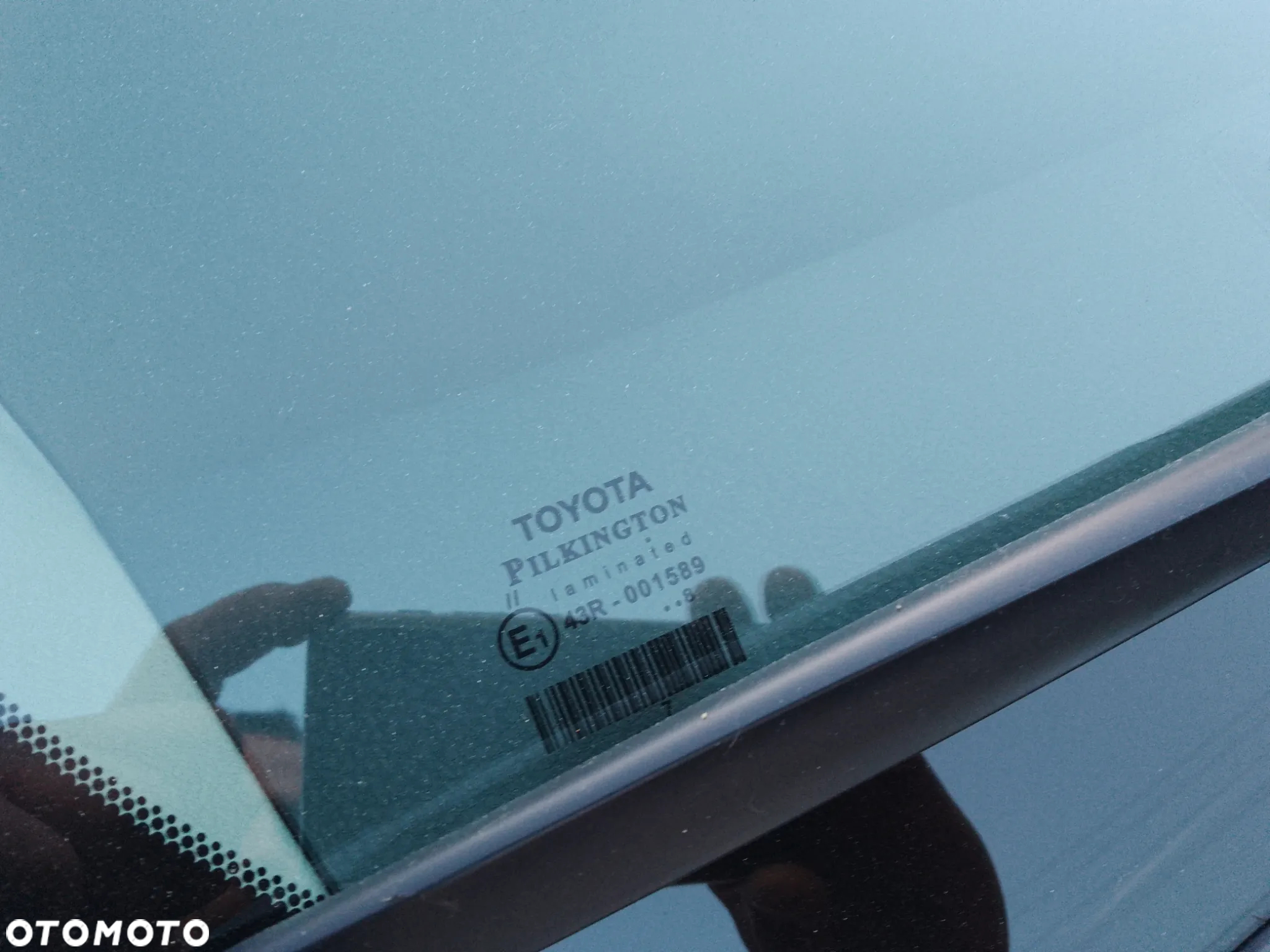 Toyota Yaris 1.0 Premium - 24