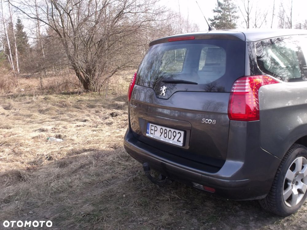 Peugeot 5008 - 3