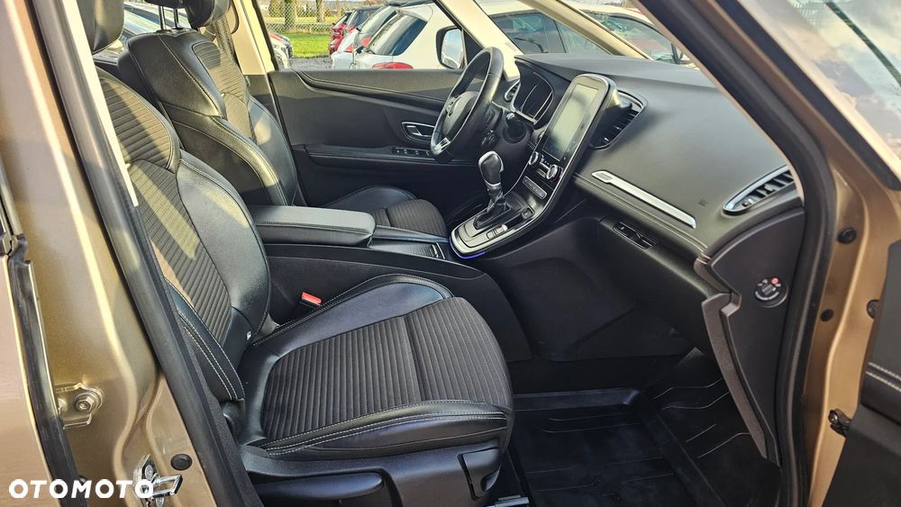 Renault Scenic TCe 140 GPF EDC BOSE EDITION - 16