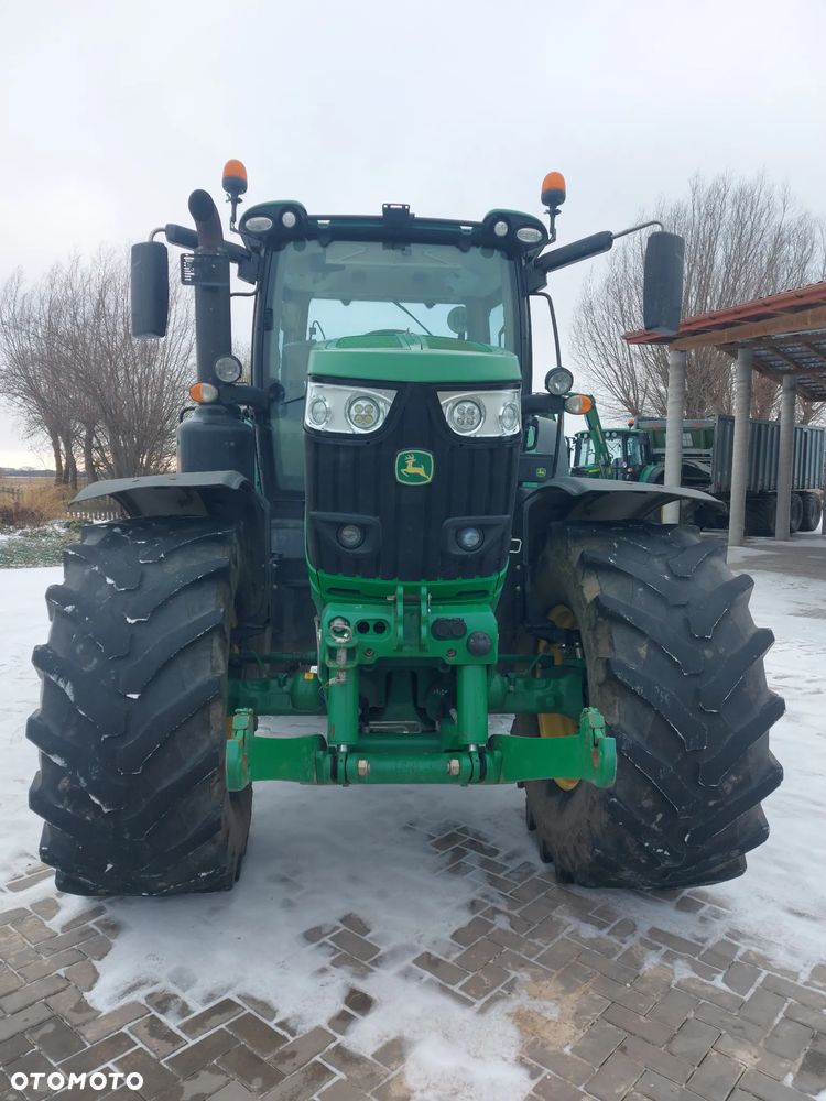 John Deere 6175R - 3