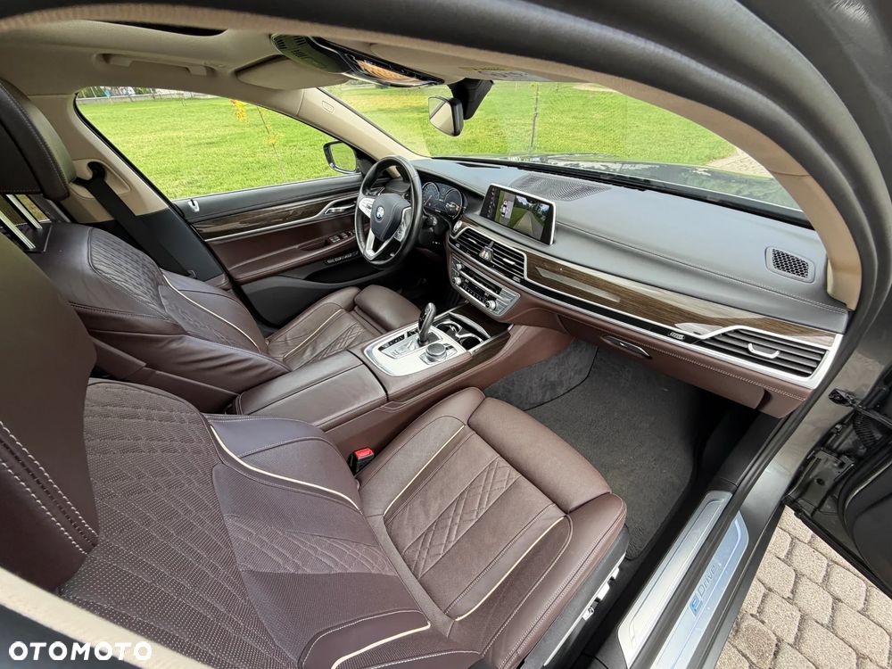 BMW Seria 7 740Le iPerformance - 6