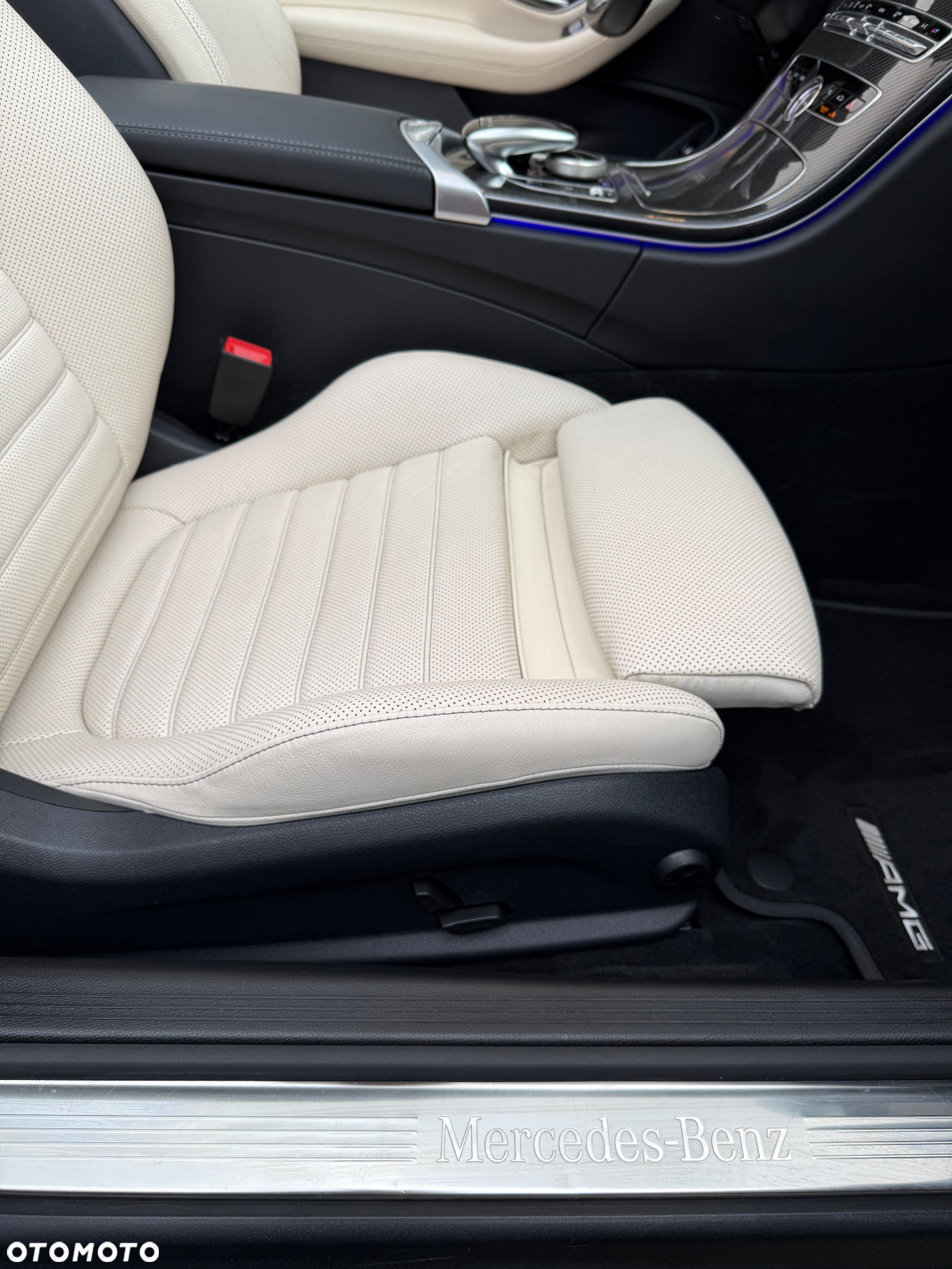 Mercedes-Benz Klasa C 220 d Cabrio 9G-TRONIC AMG Line Plus - 12