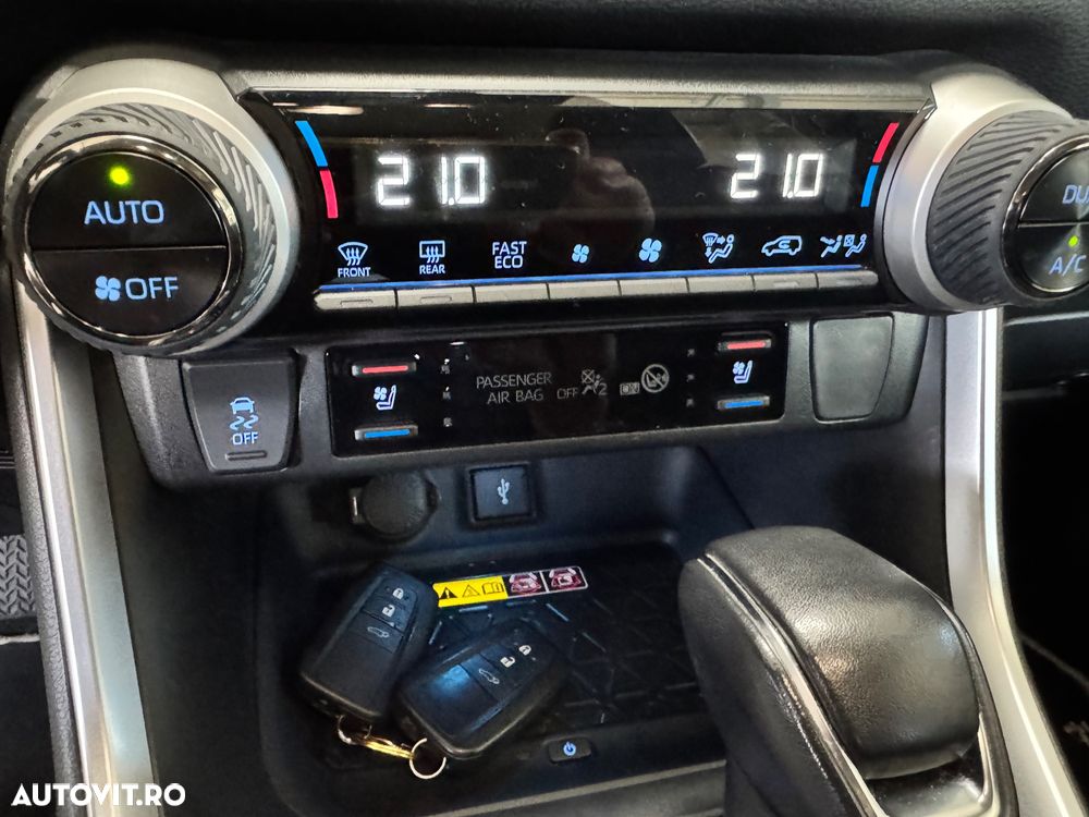 Toyota RAV4 2.5 Hybrid VVT-iE 4x4 Luxury Premium - 11