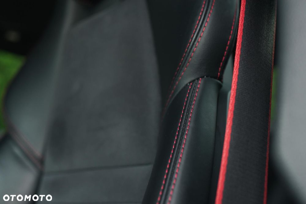 Porsche Panamera - 32