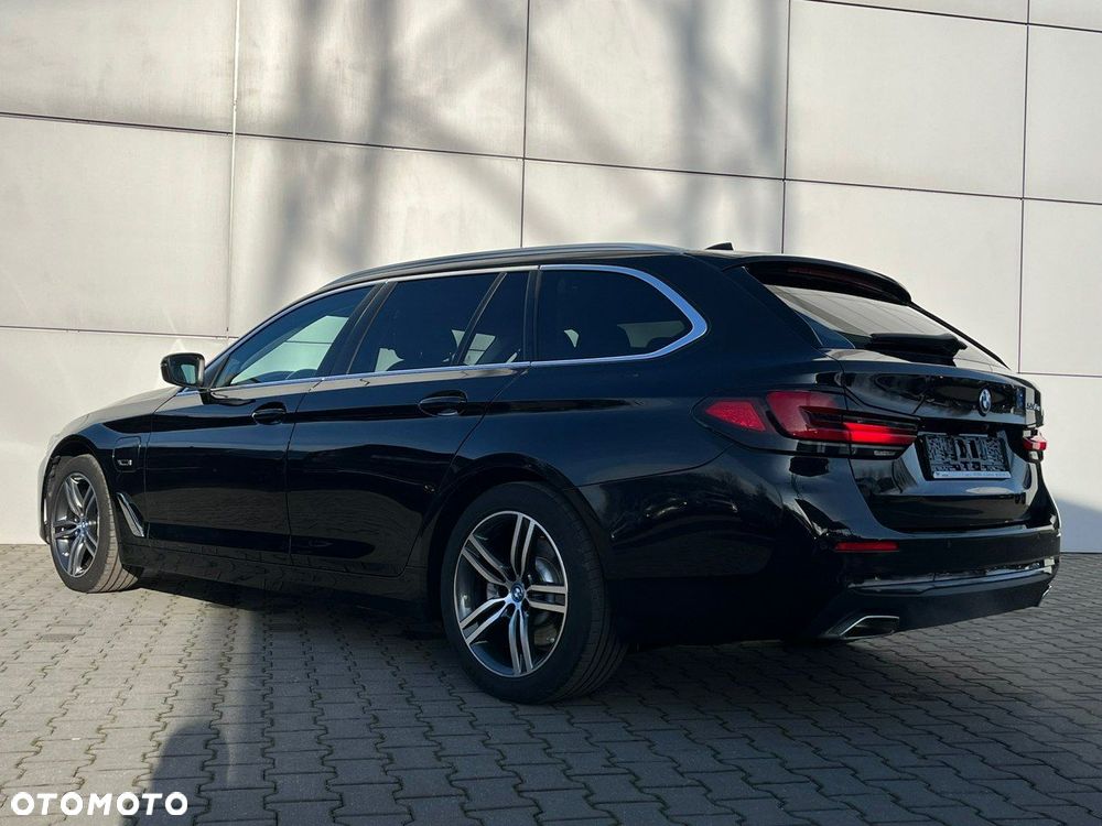BMW Seria 5 530e Luxury Line - 9