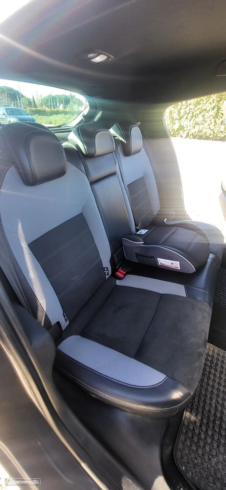 DS DS4 1.6 BlueHDi So Chic J18 EAT6 - 7