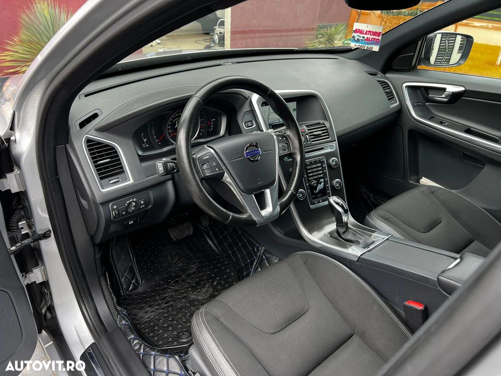 Volvo XC 60 D4 Geartronic Summum - 10