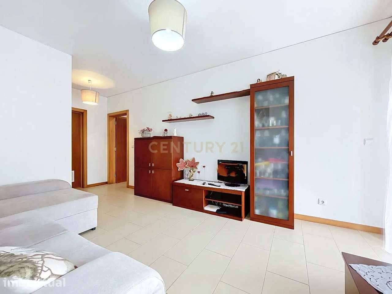 Apartamento T2 com Varandas, Excelentes Áreas e Zona de Lazer Privativ - Grande imagem: 3/15