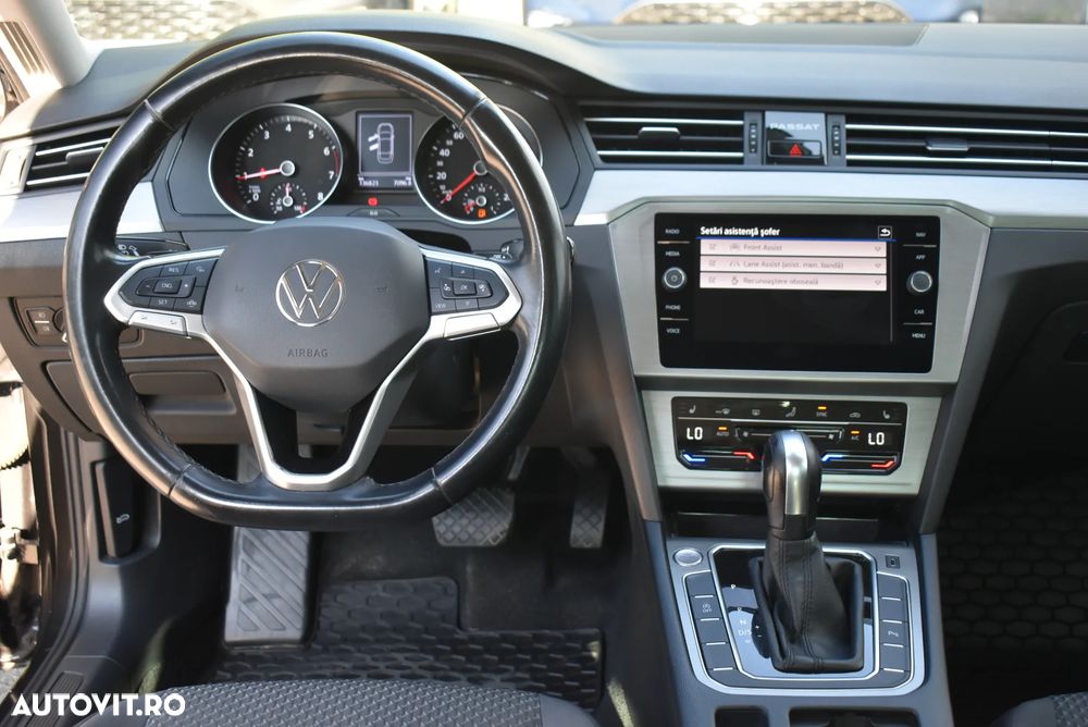 Volkswagen Passat 1.5 TSI ACT DSG Trendline - 12