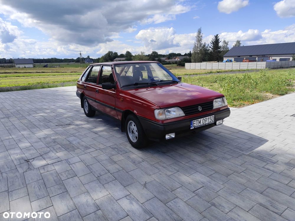 Polonez Caro - 1
