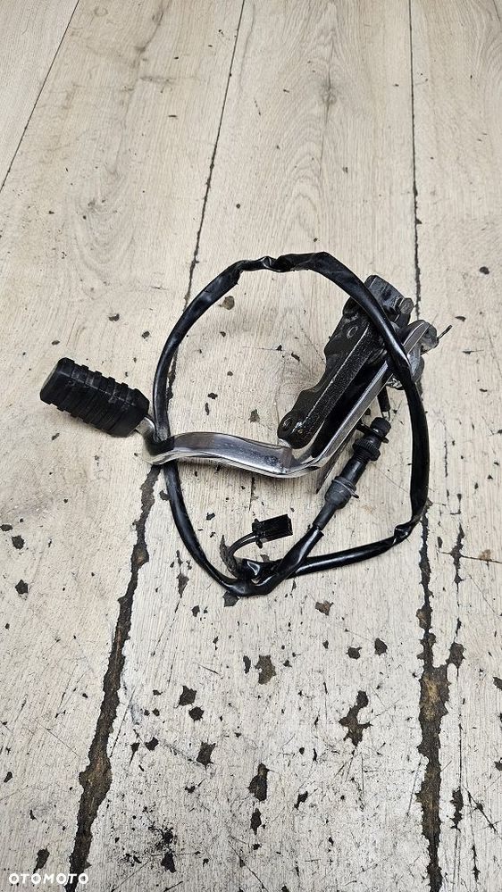 Honda vt750 c2 rc44   Zacisk hamulcowy przód Honda - 3