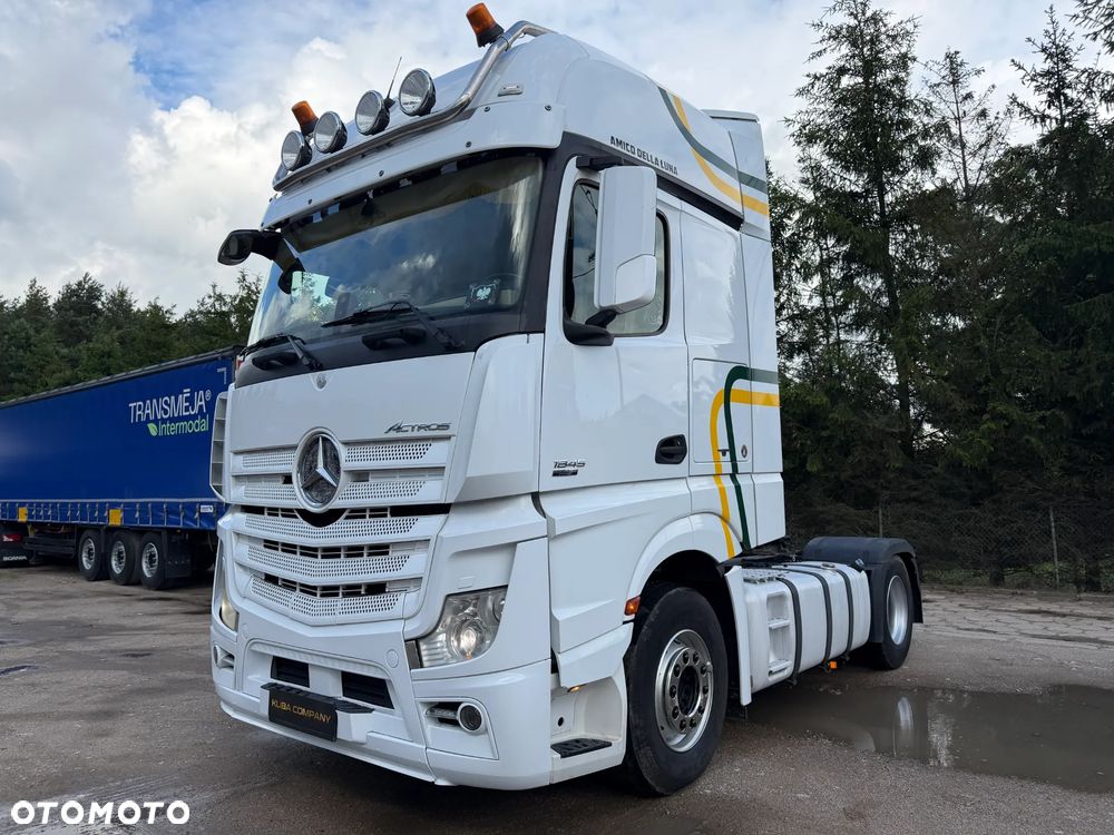 Mercedes-Benz ACTROS 1845 / EURO 5 / GIGA SPACE / NOWY TACHOGRAF / 2013 REJESTRACJA / BARDZO ŁADNY STAN / BEZ RETARDERA / BLUETEC 5 / 2 ZBIORNIKI PALIWOWE / KSENONY / LODÓWKA / PŁASKA PODŁOGA !! - 1
