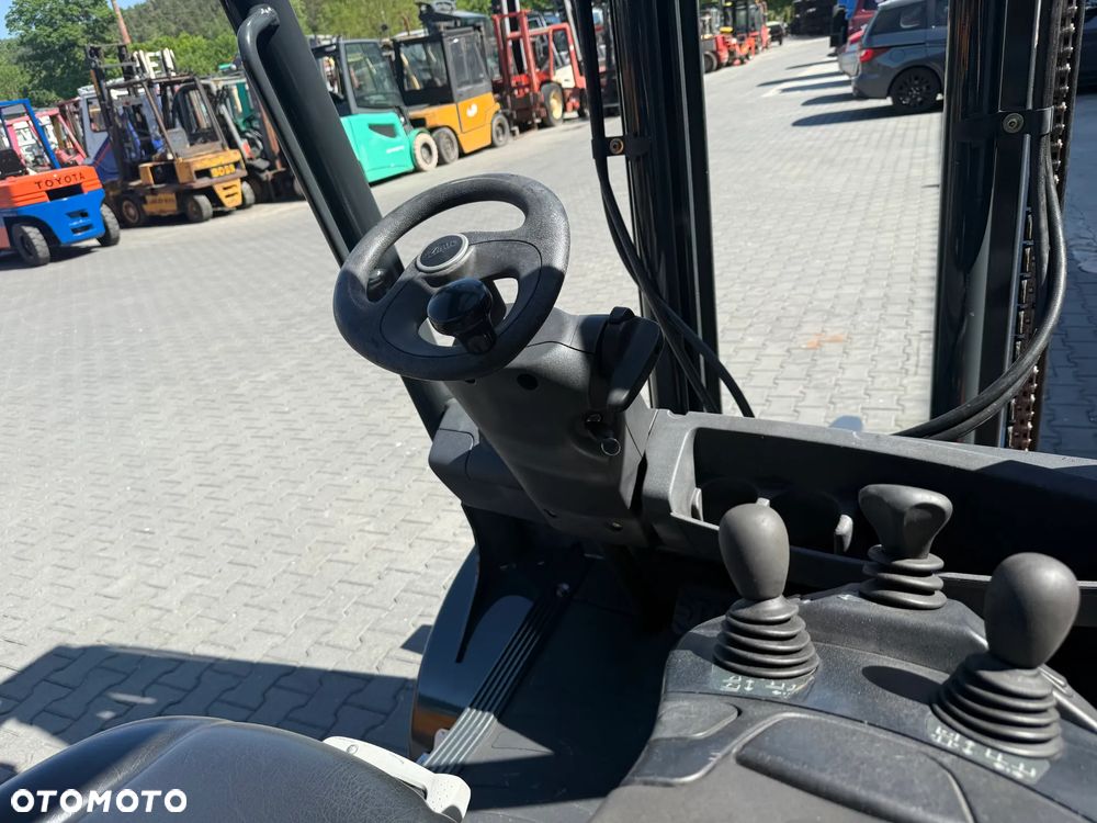 Linde H35T-02 - 20