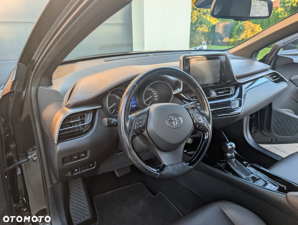 Toyota C-HR - 14