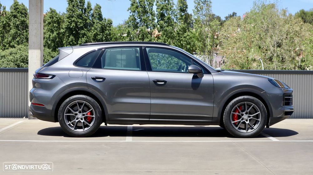 Porsche Cayenne S E-Hybrid - 4