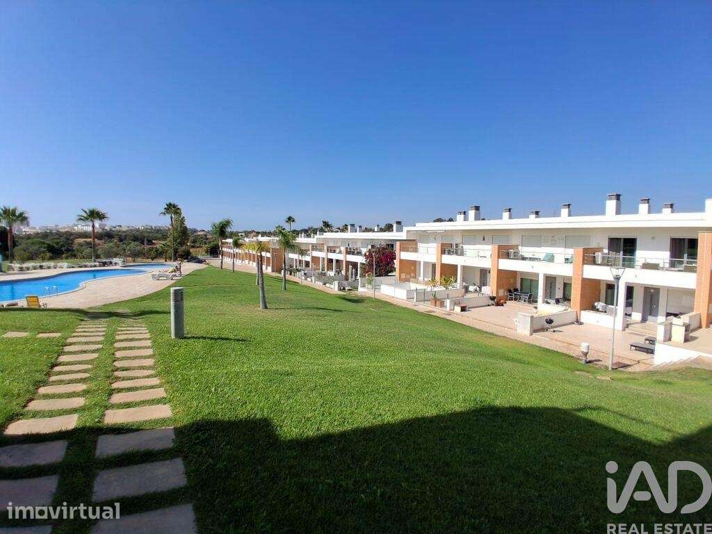 Moradia em banda T2 em Albufeira e Olhos de Água de 97,15 m2 - Grande imagem: 3/21