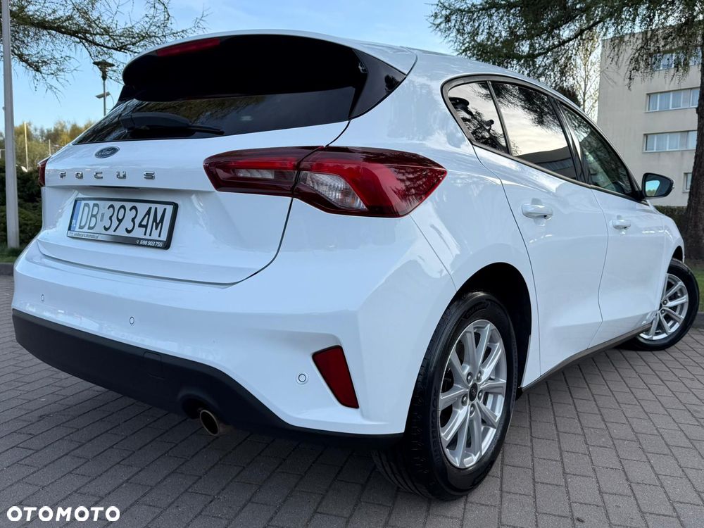 Ford Focus 1.0 EcoBoost STart-Stopp-System TITANIUM - 24