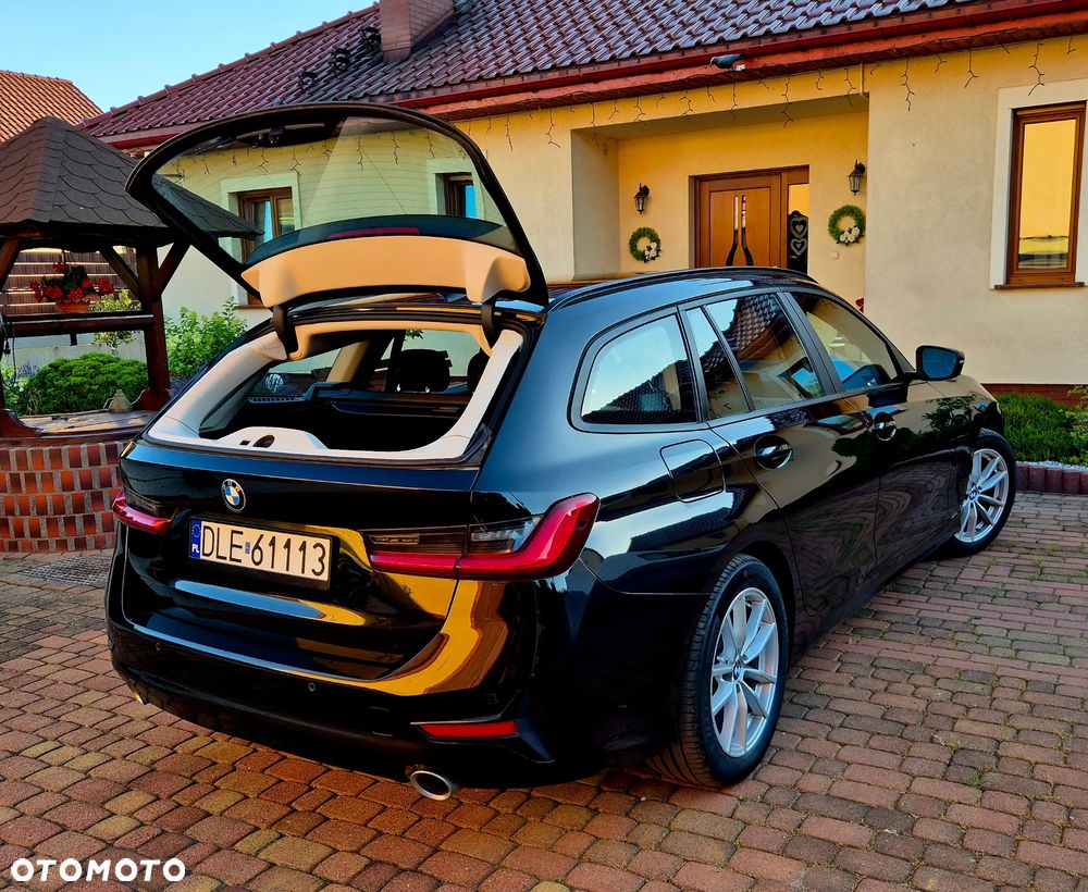 BMW Seria 3 320d Touring Advantage - 29