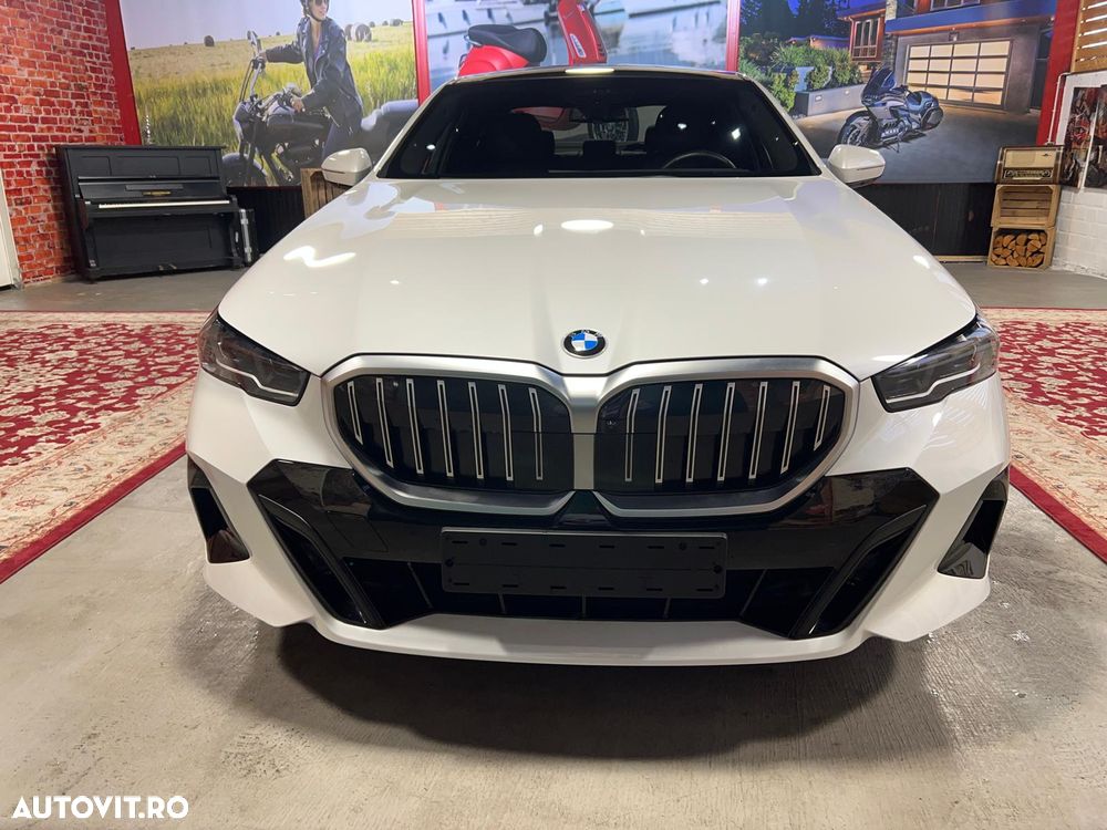 BMW Seria 5 520i AT MHEV - 2