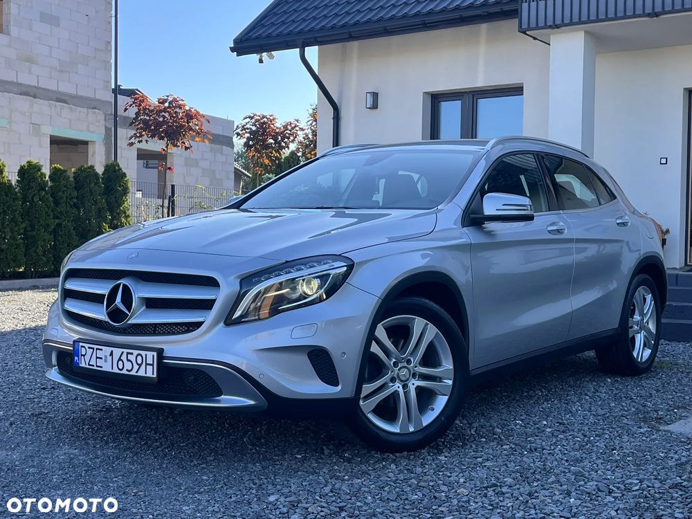 Mercedes-Benz GLA 180 - 2