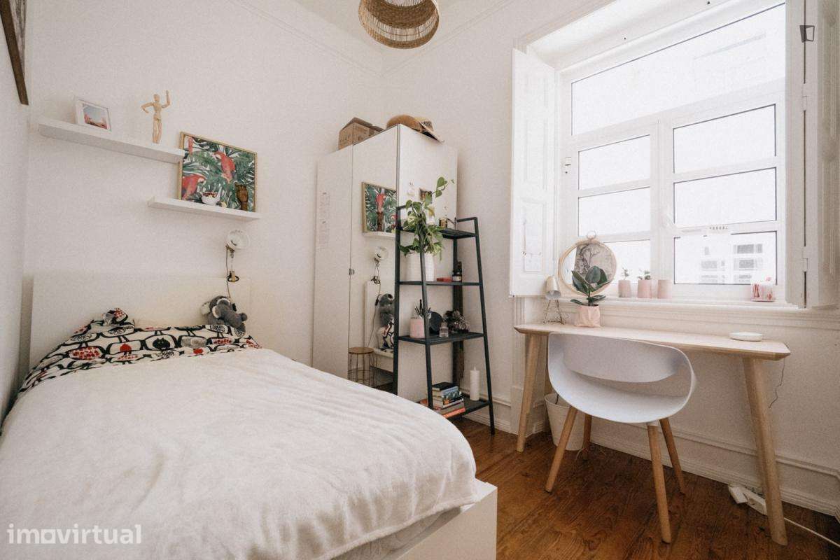 Quarto - localizado em Alcântara Lisbon - Grande imagem: 5/26