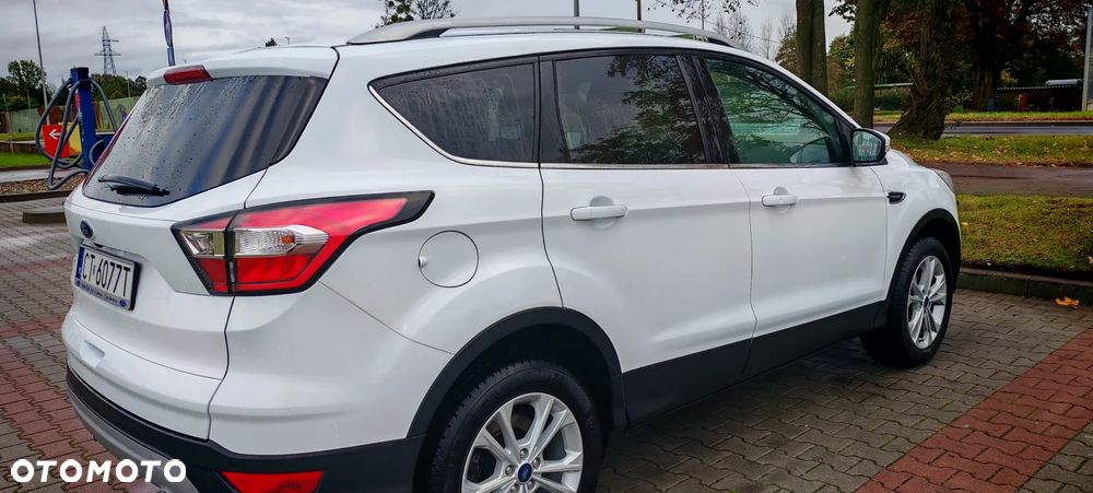 Ford Kuga - 4