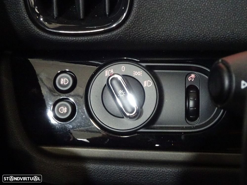 MINI Countryman Cooper Classic Auto - 11