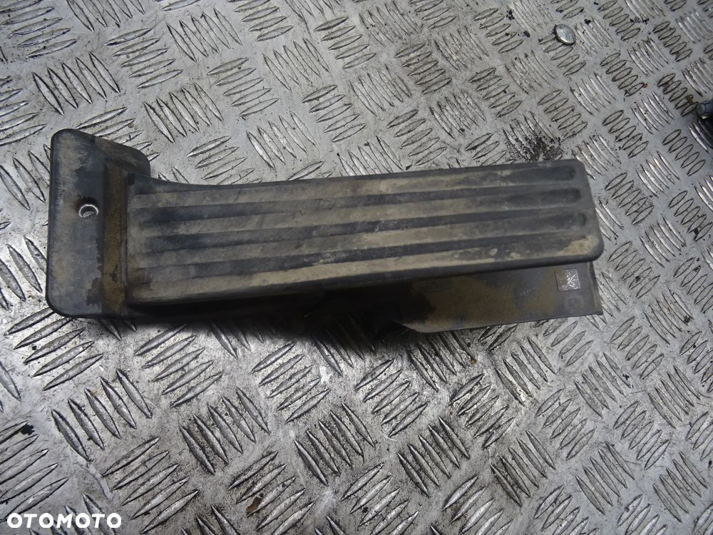 BMW E87 04-07 2.0B PEDAŁ POTENCJOMETR GAZU 747665-00 - 1